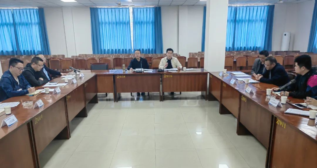 两手并抓，稳中求进——公交集团召开安全生产工作月度例会