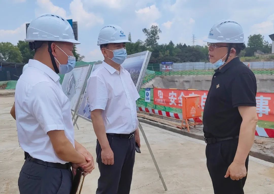 市国资委主任敬东阳督查在建公交场站